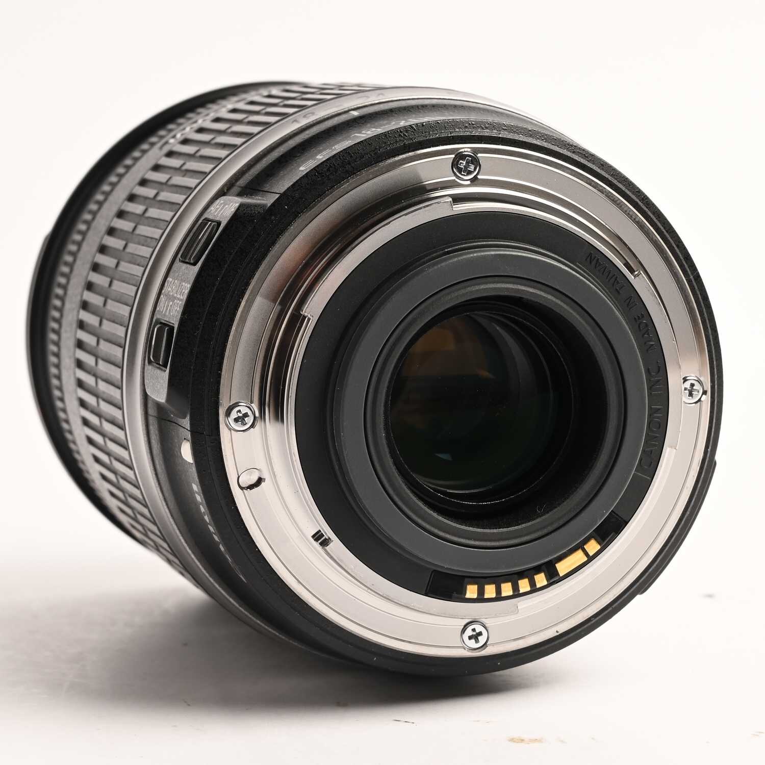 Canon EF-S 18-200mm f/3.5-5.6 IS Bildstabilisiertes Objektiv Canon EOS