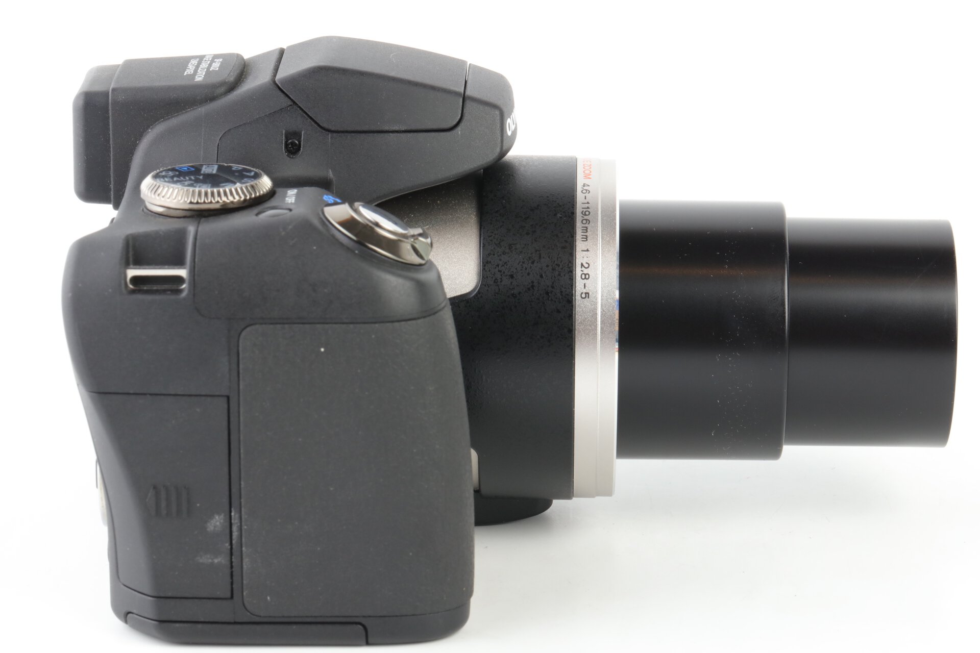 Olympus SP-590UZ IS ED 26x optical wide zoom