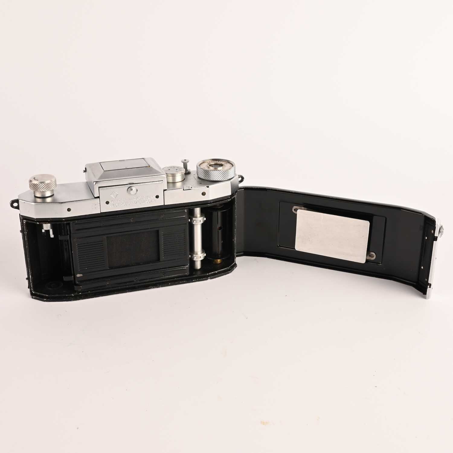 KW Praktiflex Kamera SLR 35mm Spiegelreflexkamera M42 black rare