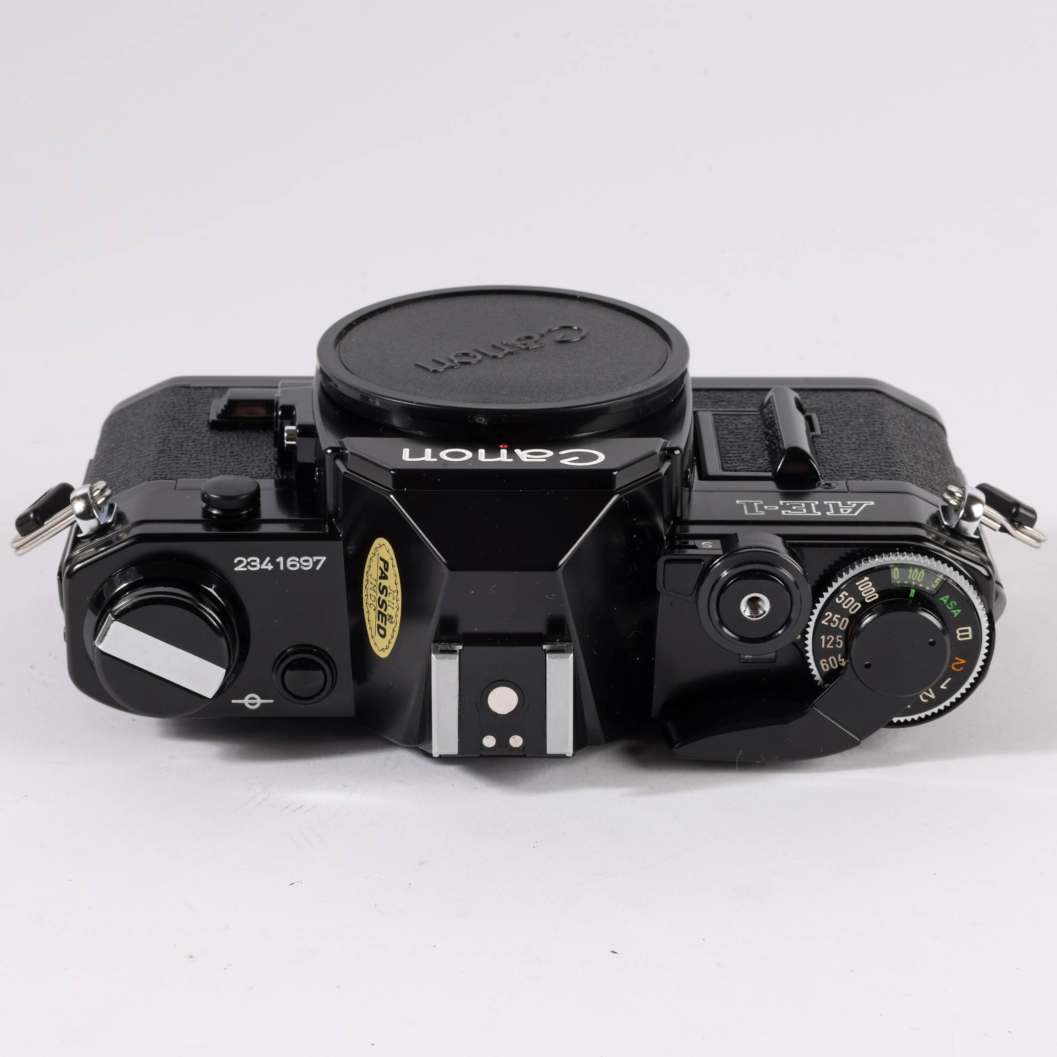 Canon AE-1 black Canon FD 50/1,8 sehr gute Zustand