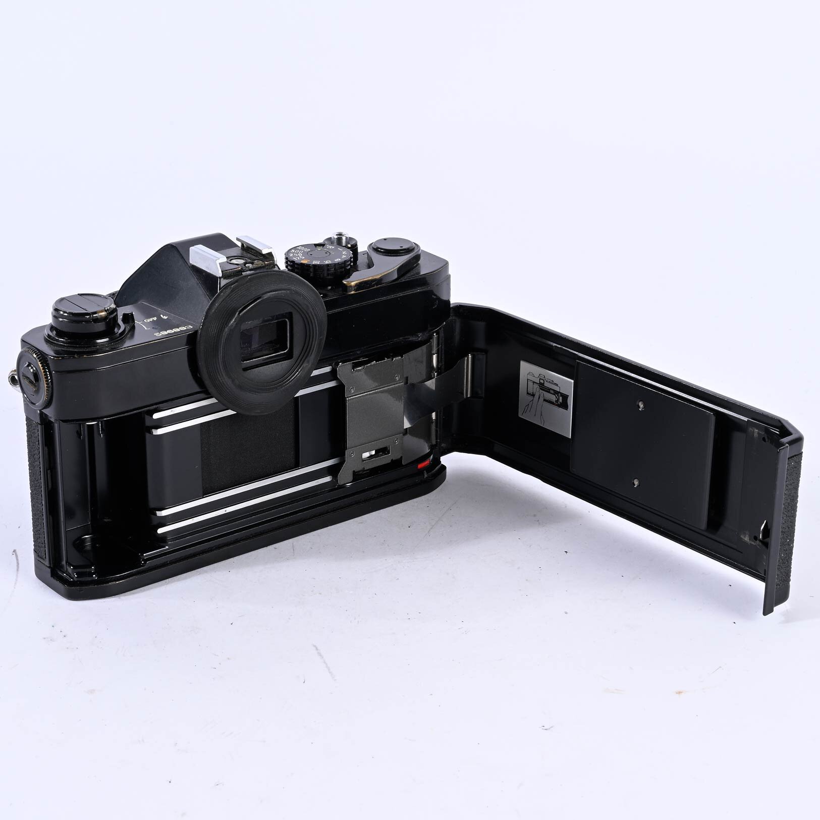 Canon FTb QL schwarz mit FD 1,8 / 50 mm Objektiv analoge SLR