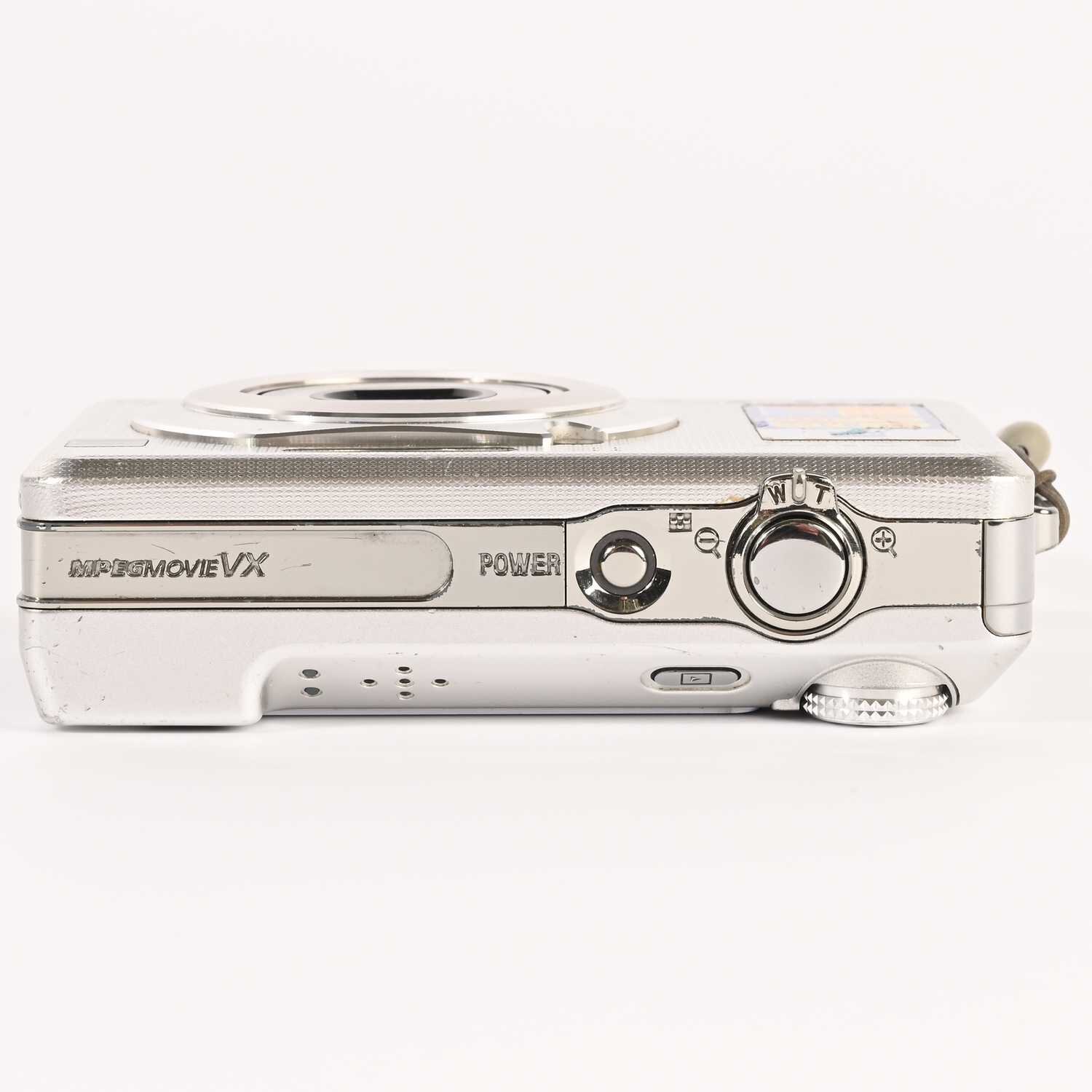 Sony Cyber-shot DSC-W100 8,1 MP Digitalkamera  silber