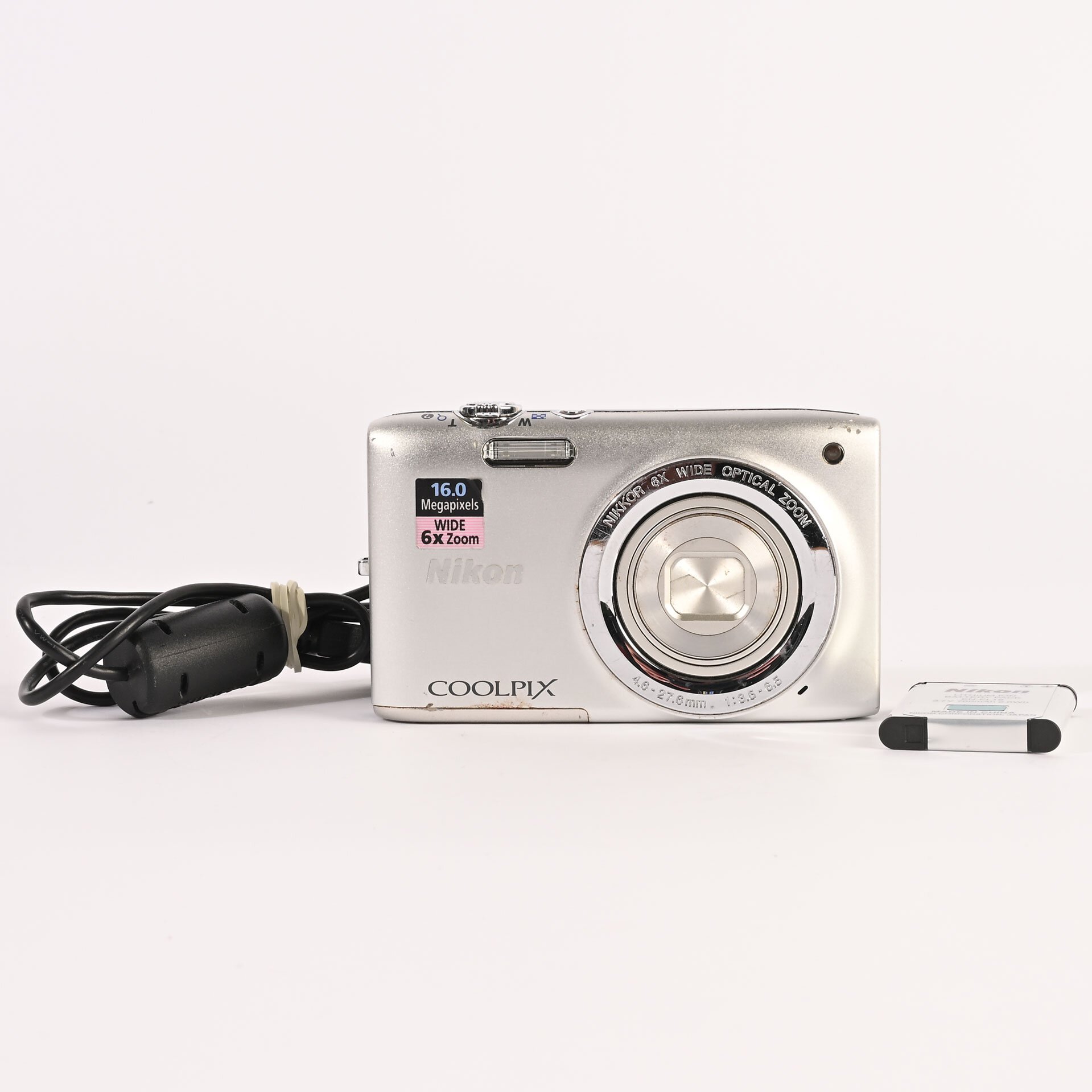 Nikon Coolpix S2700 Digitalkamera 16MP Silber