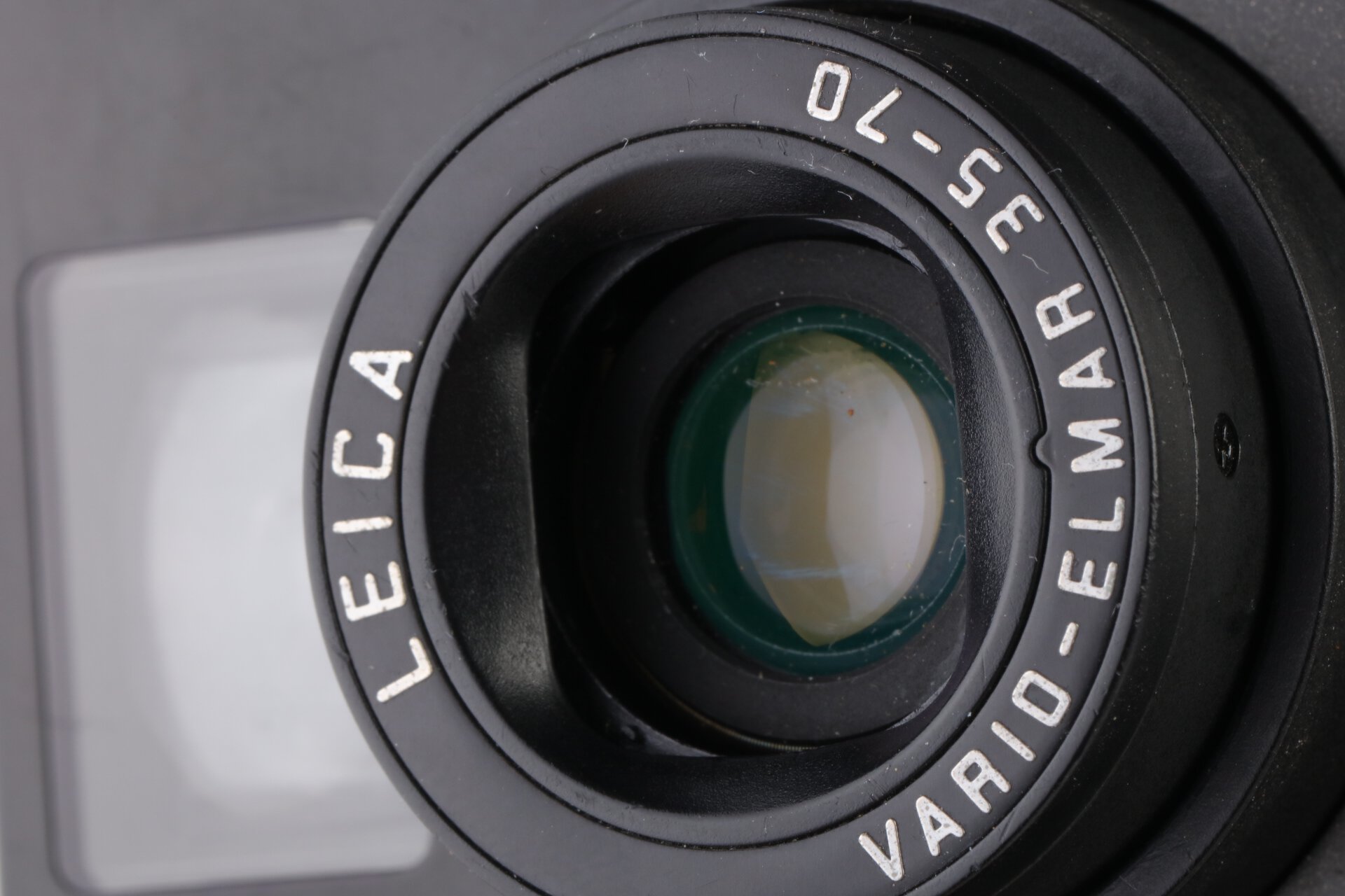 LEICA MINI ZOOM 35MM KOMPAKTKAMERA MIT VARIO-ELMAR 35-70MM OBJEKTIV