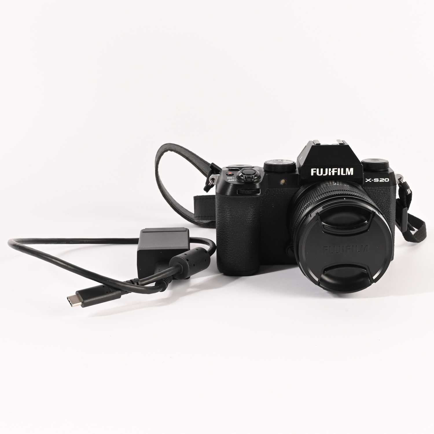 FUJIFILM X-S20 schwarz mit XF 2,8-4,8 / 16-50 mm R LM OIS EU CD