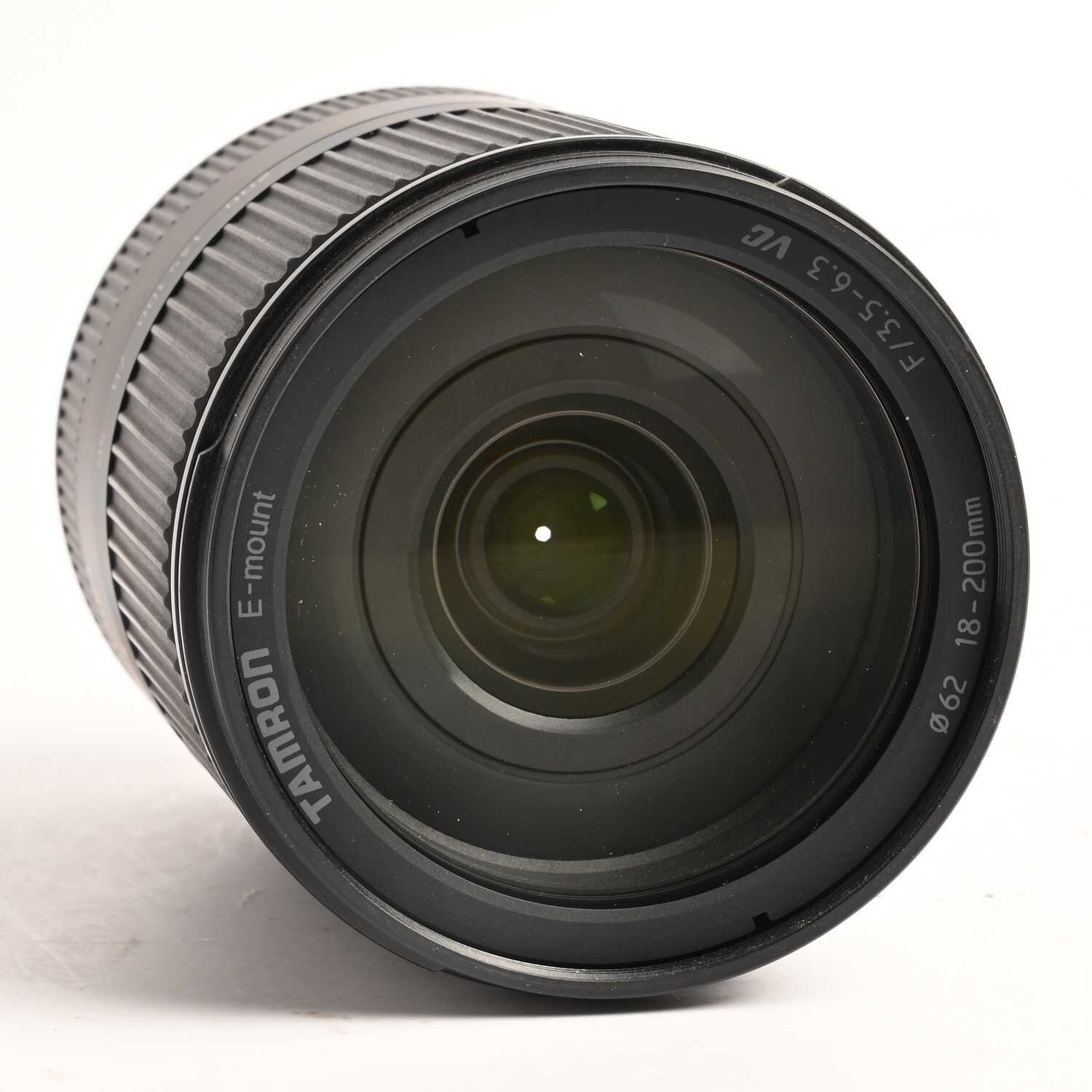 Tamron VC B011 18-200 mm f/3.5-6.3 AF VC Di III Objektiv für Sony E