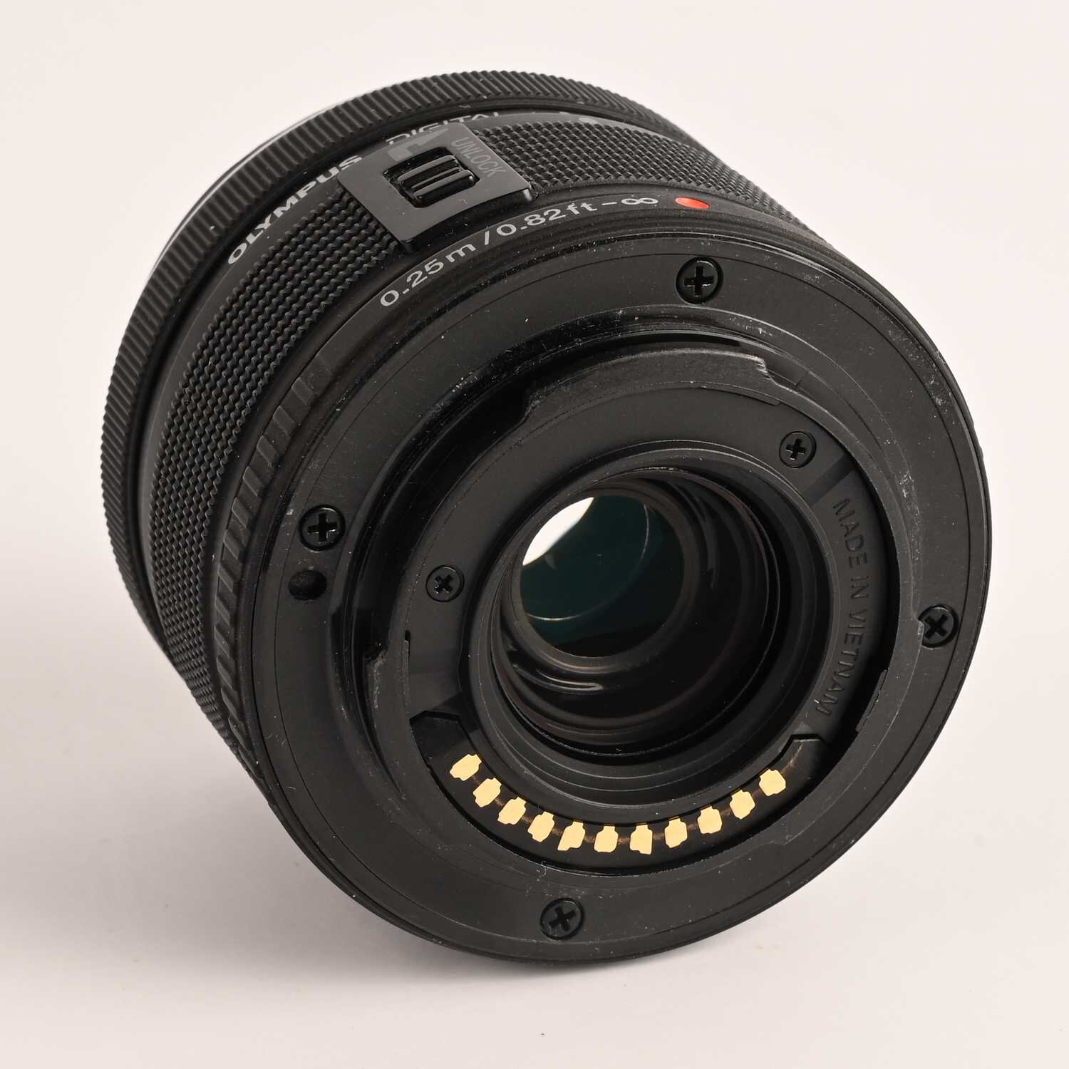 Olympus M.Zuiko Digital Objektiv 14–42 mm f/3,5–5,6 II R