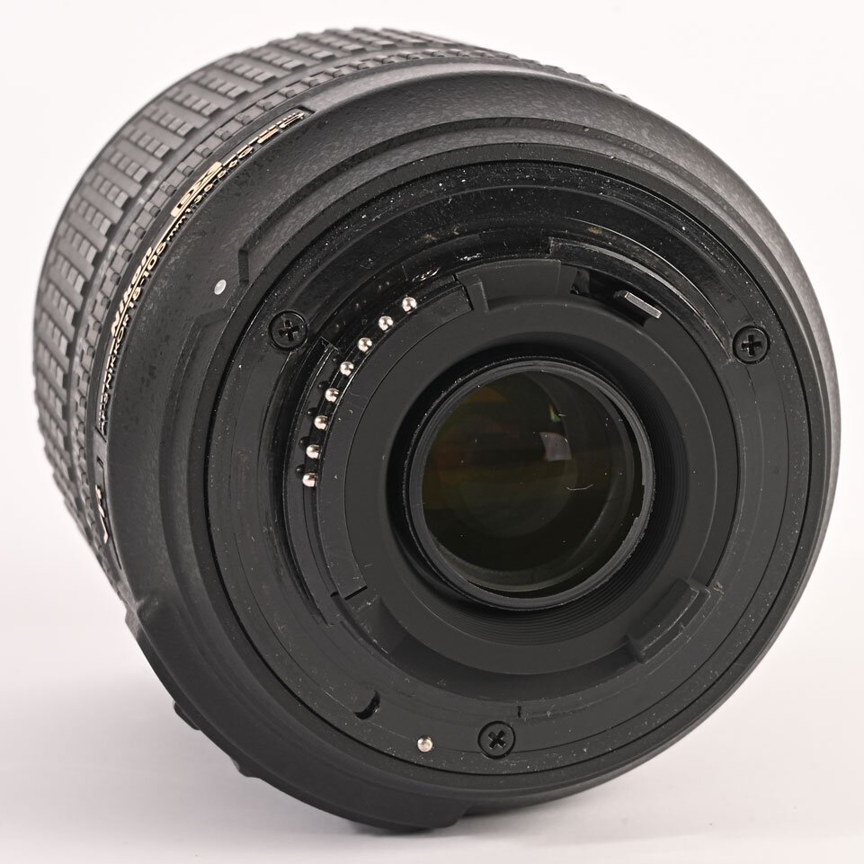 Nikon AF-S DX Nikkor 18-105 3.5-5.6G ED VR