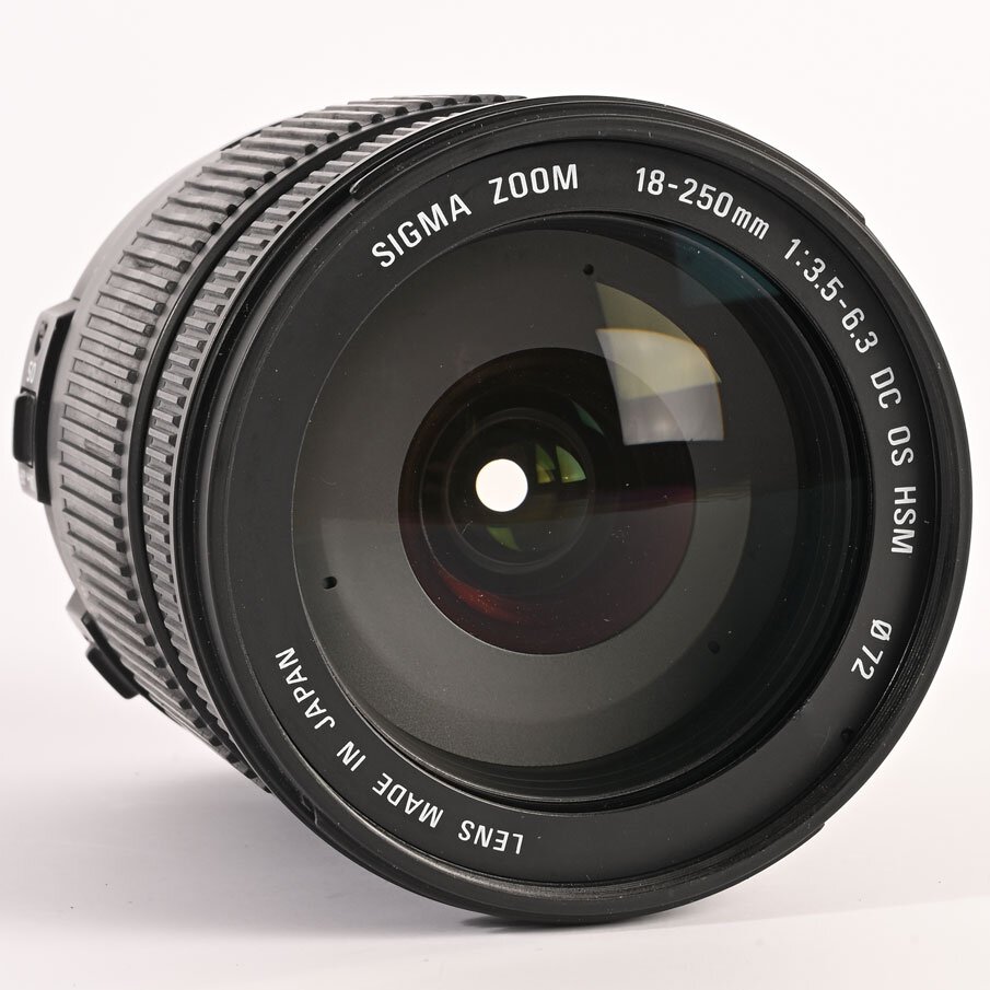 Sigma DC 18-250 mm F/3.5-6.3 OS HSM DC Objektiv Canon AF