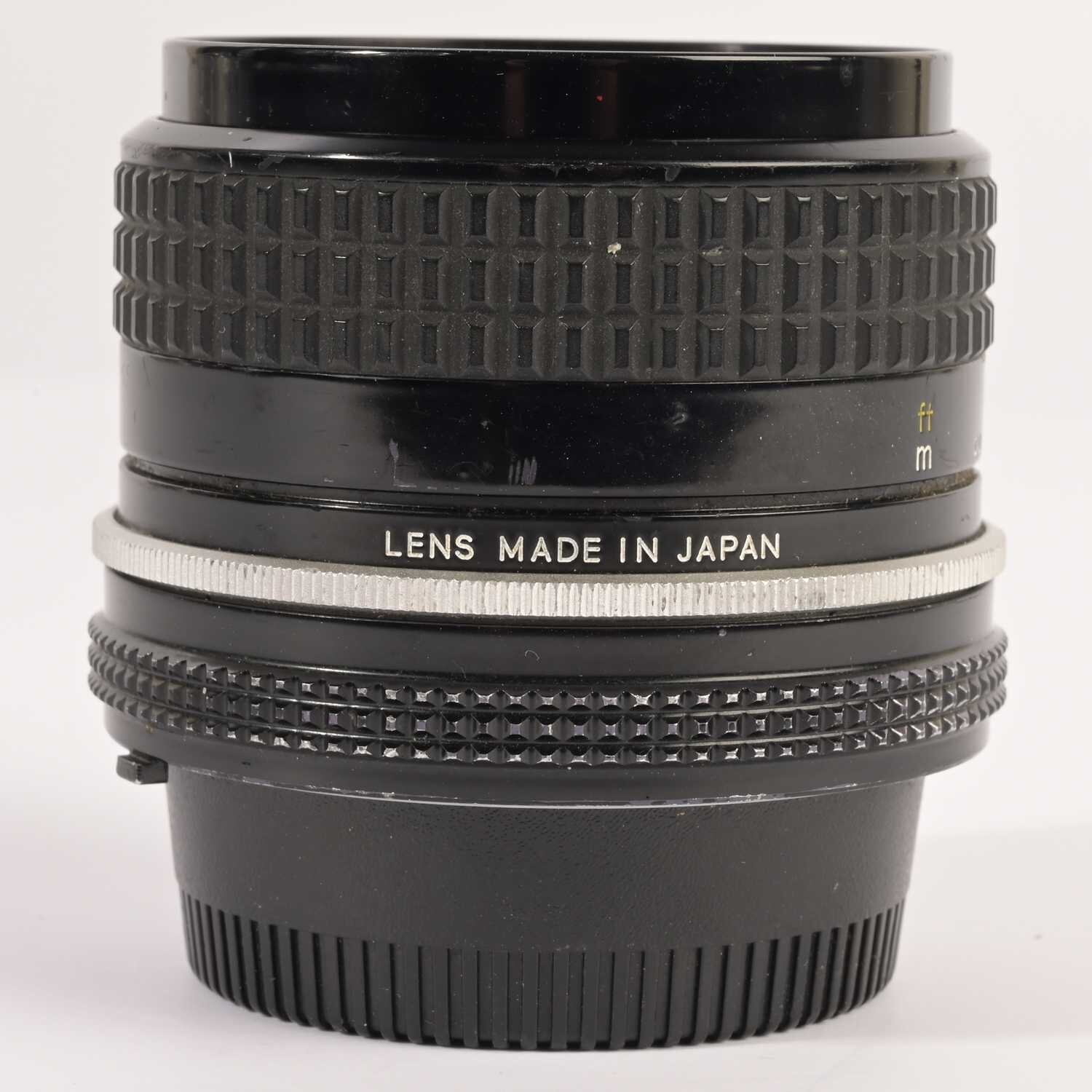 Nikon Ai-S Nikkor 24mm f/2.8 Weitwinkel MF Objektiv AIS F Mount