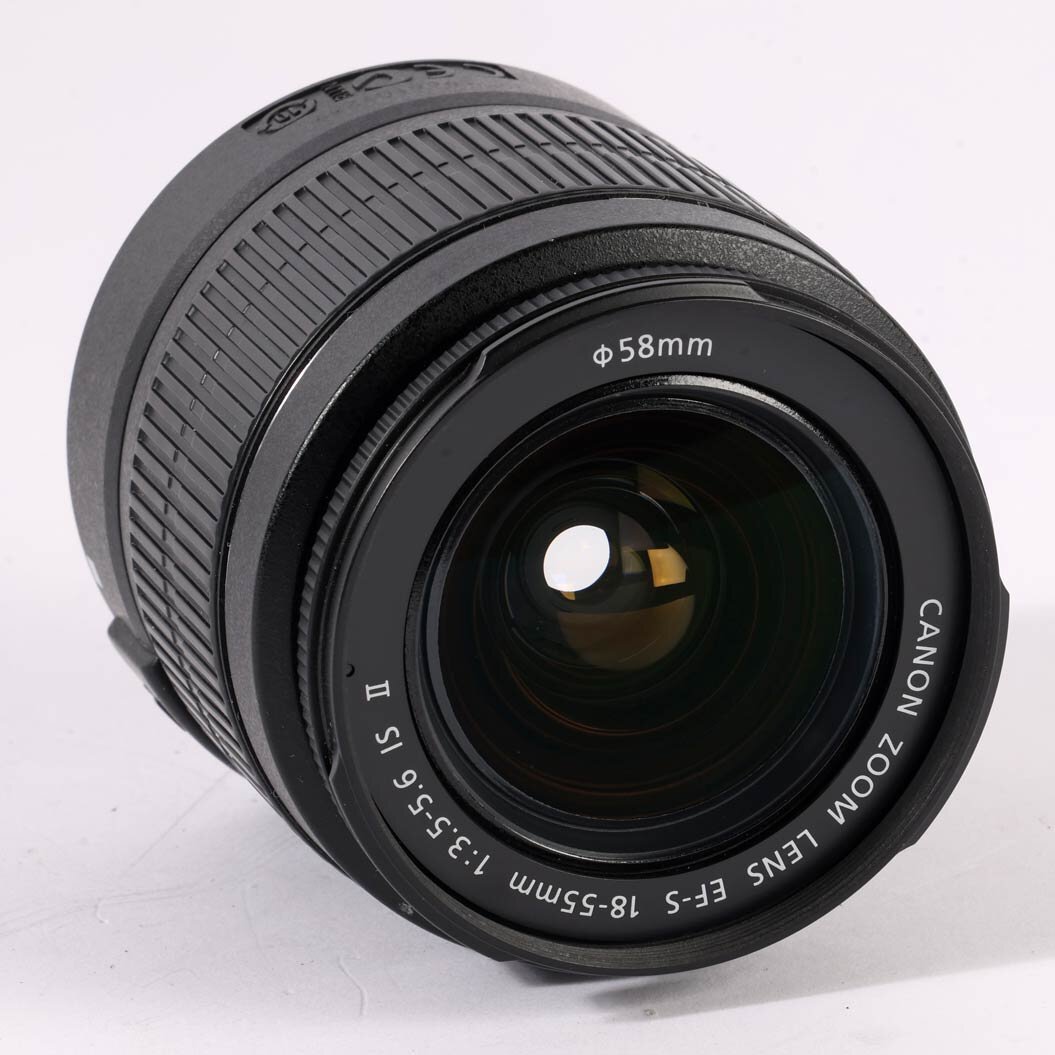 DSLR-Kamera Canon EOS 200d mit kit Objektiv Canon EF-S18-55mm IS STM