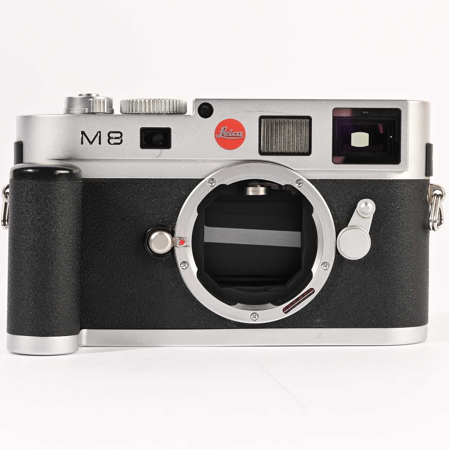 Leica M8 10.3MP Digitalkamera LEICA M8 M 10702 body Gehäuse silbern silver OVP boxed 4500 Auslösungen