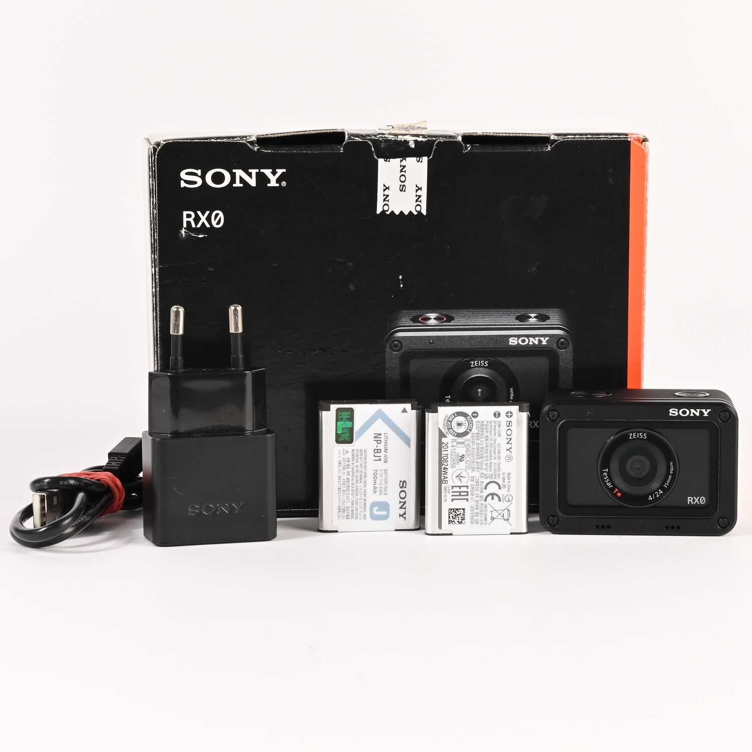 Sony Cyber-shot DSC-RX0 Kompakte Digitalkamera Wasserdicht Stoßfest Qualität