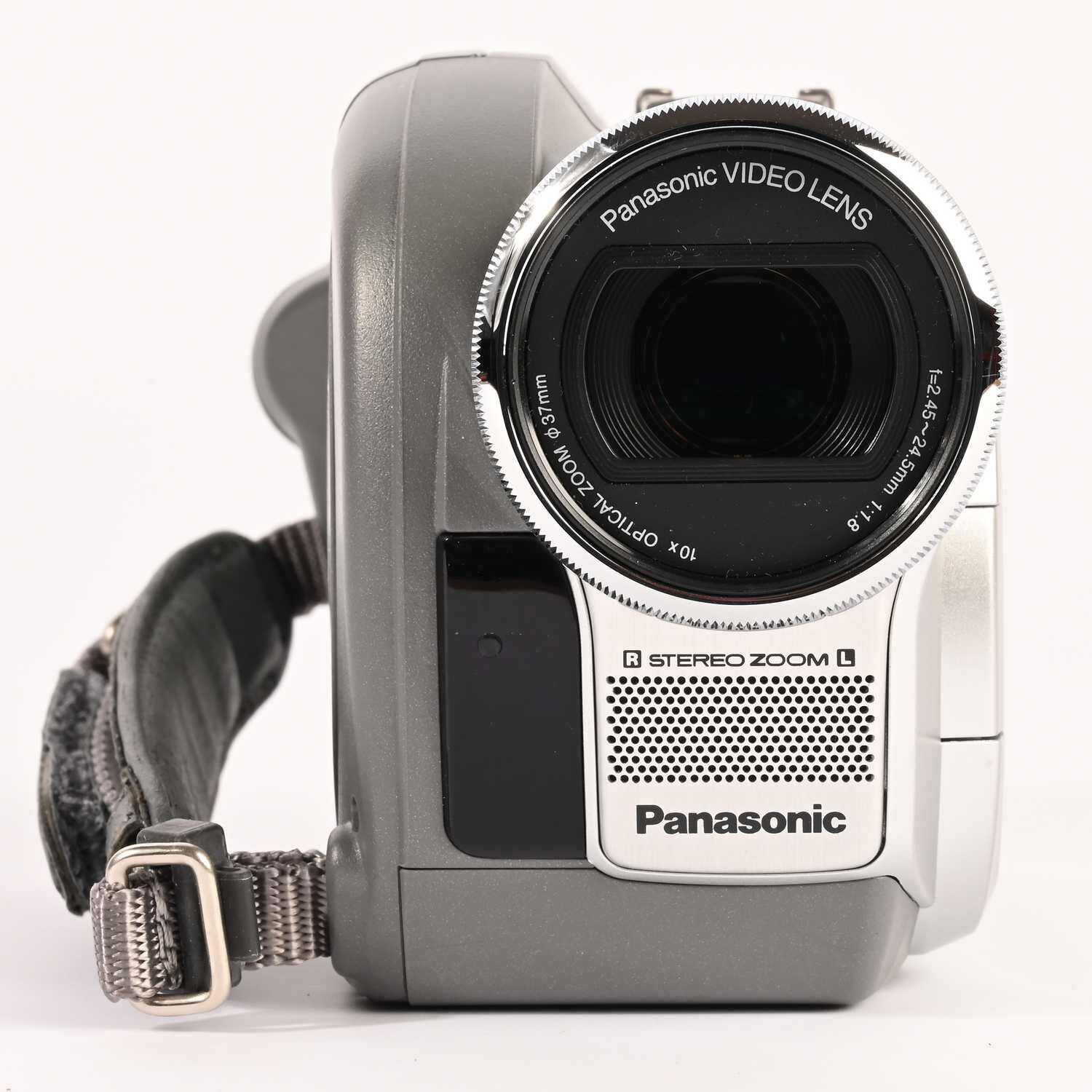 Panasonic VDR-D250 Digitaler Camcorder, 2,3 MP, Zoom, DVD-RW 10x Optical Zoom  Silber