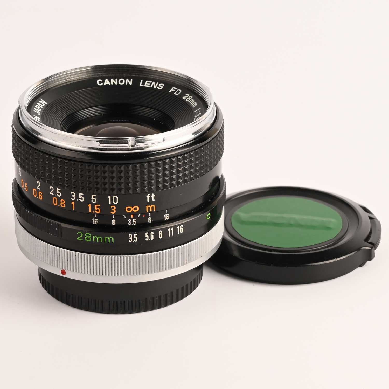 Canon Lens FD 28 mm 1:3.5 Objektiv FD 1:3,5/28 mm Weitwinkel