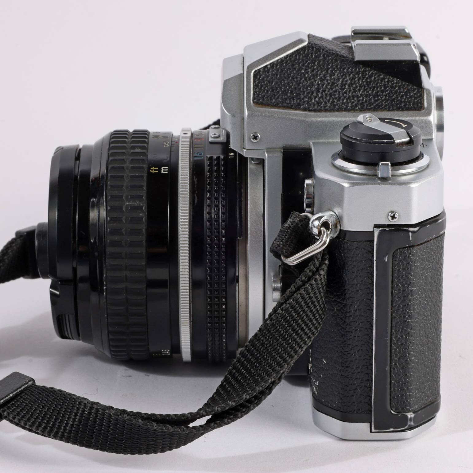 Nikon FM Analog Spiegelreflex Nikkor 2/50 mm