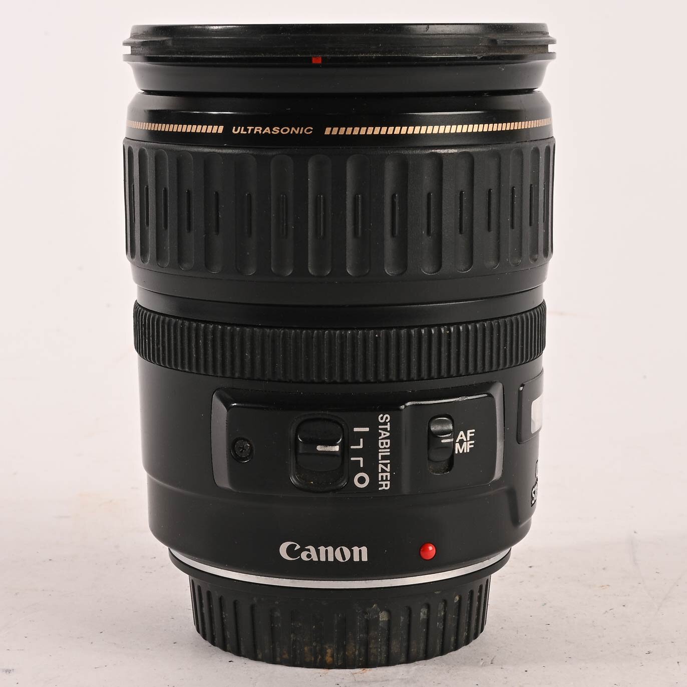 Canon Zoom Lens EF 28-135mm f/3.5-5.6 IS USM Zoomobjektiv Ultrasonic