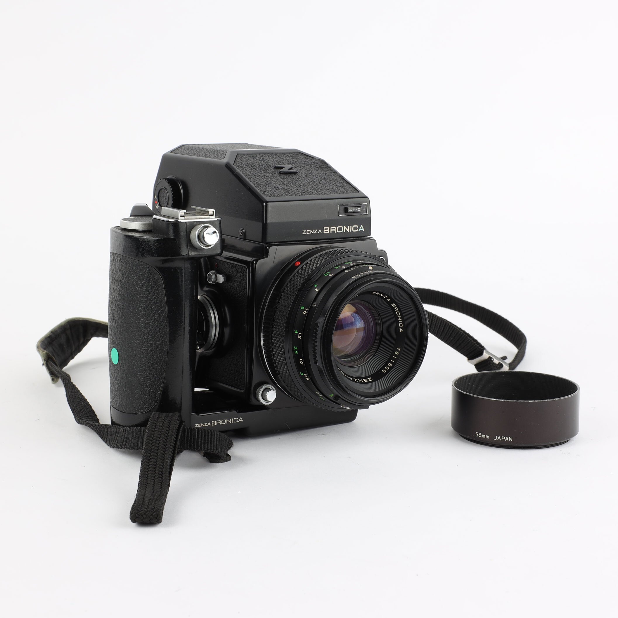 Zenza Bronica ETRS mit 75mm 2,8 MC Zenzanon, Magazin 120