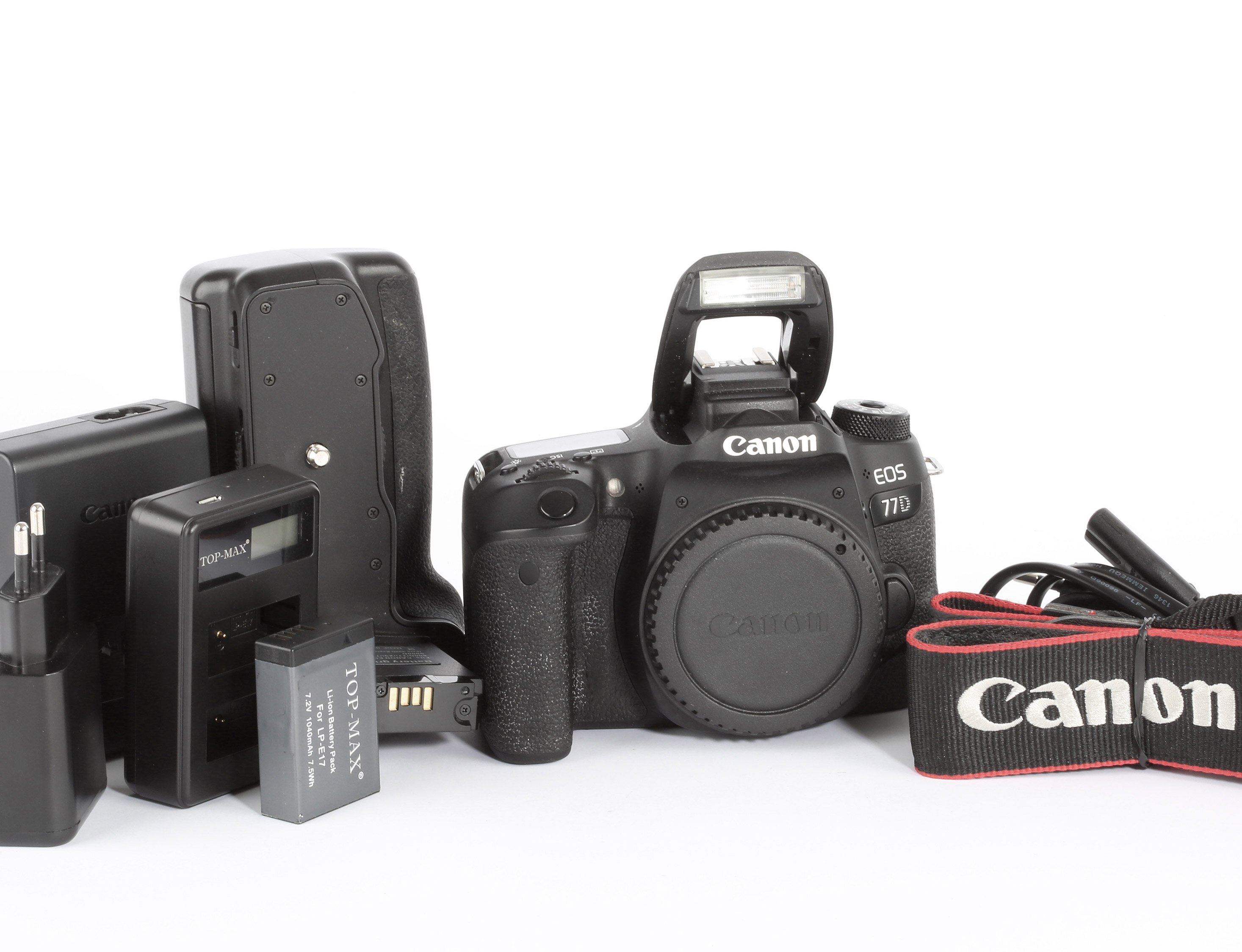 Canon EOS 77D mit Batteriegriff ca. 8000 Auslösungen