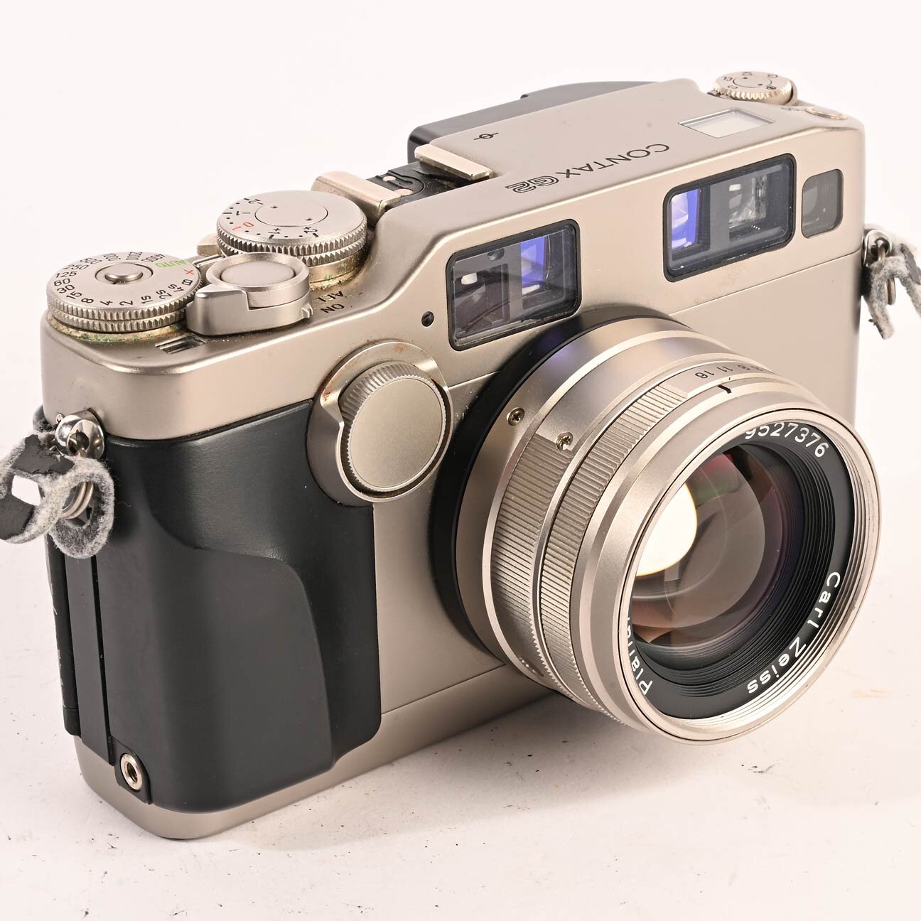 Contax G2 Planar 2/45 T*
