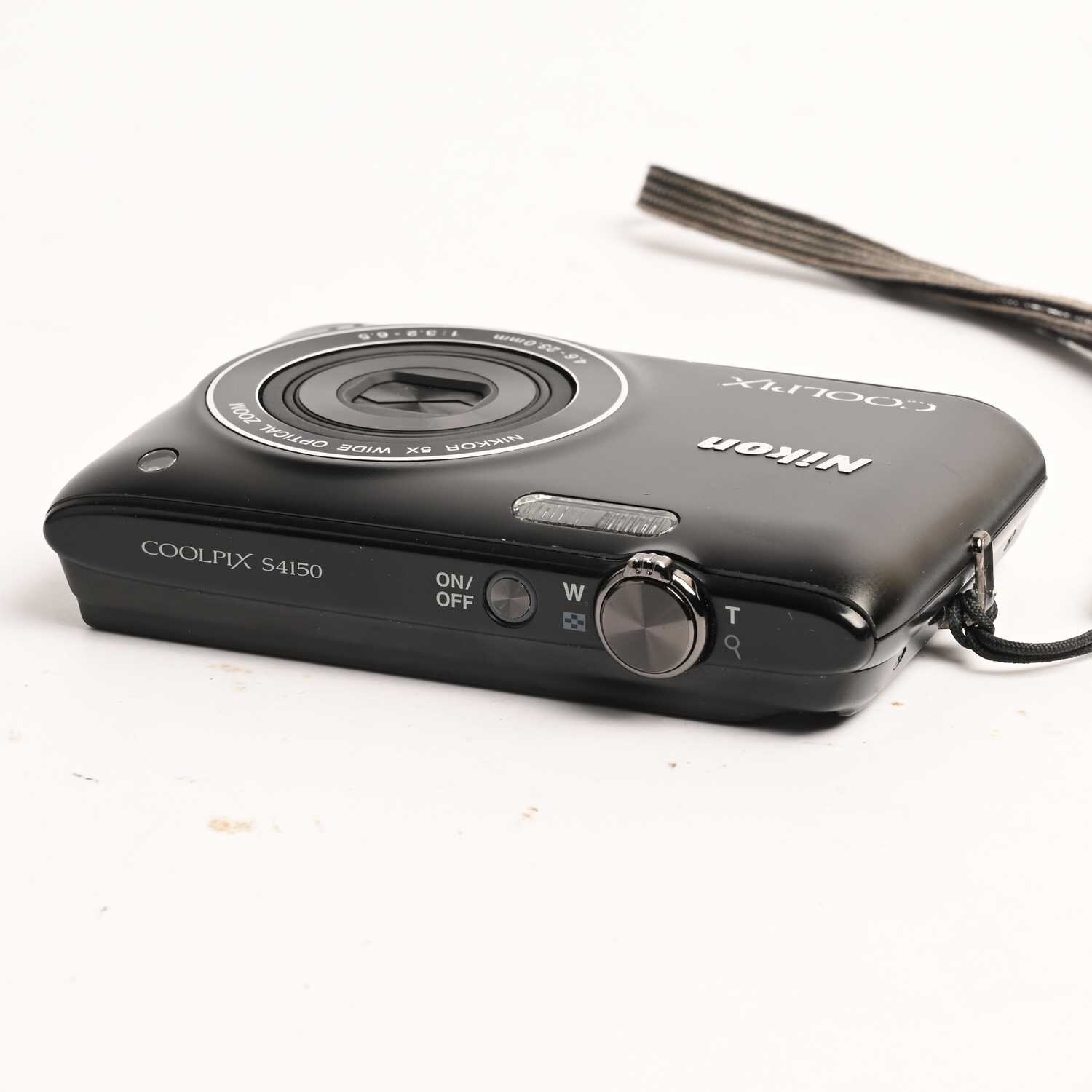 Nikon COOLPIX S4150 14,0 MP Digitalkamera Schwarz 5X Zoom Touchscreen