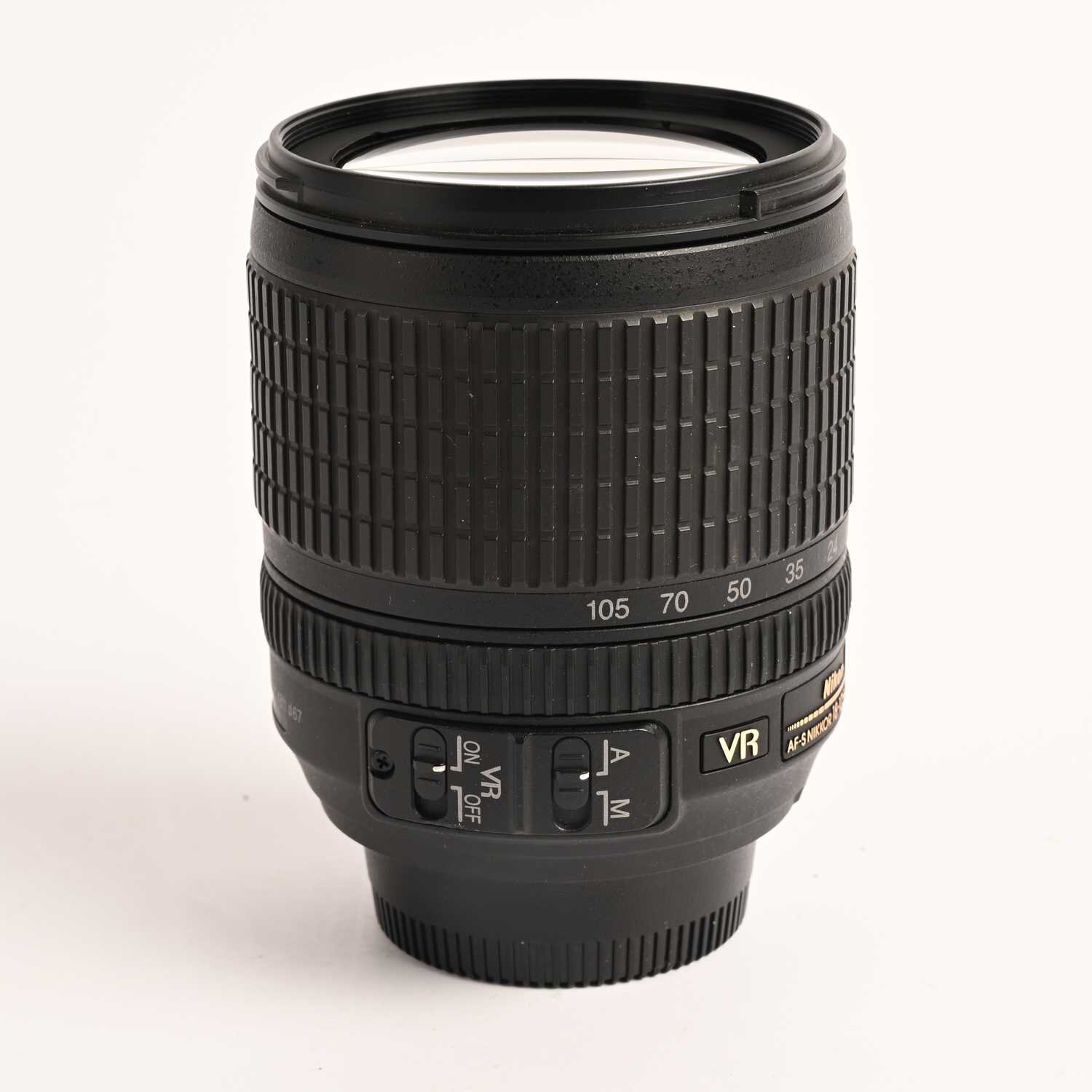 Nikon AF-S G ED VR DX Nikkor 18-105mm f/3,5-5,6 Zoom-Objektiv