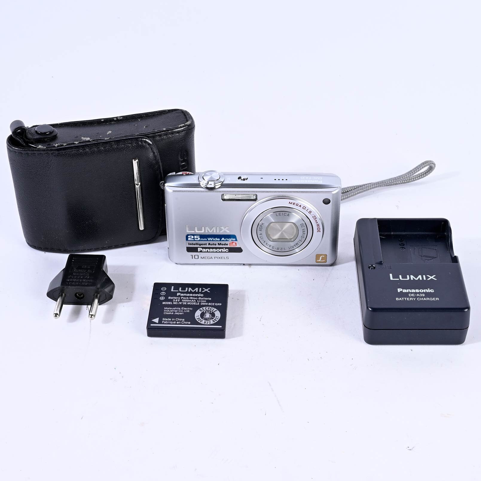 PANASONIC Lumix DMC-FX 35 Digitalkamera 10,1 Megapixel Leica Optik