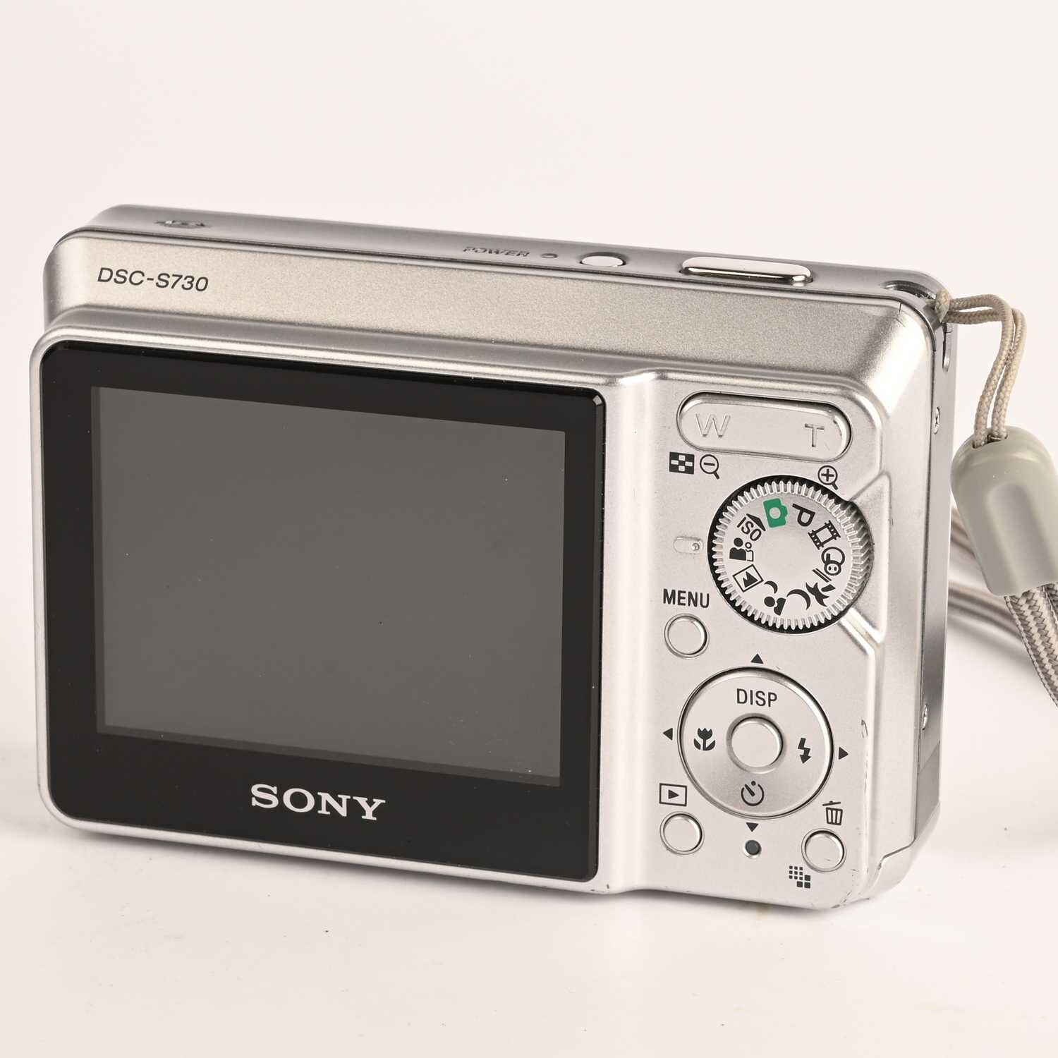 Sony Cyber-shot DSC-S730 7.2 MP Digital Camera 3x Zoom Silber