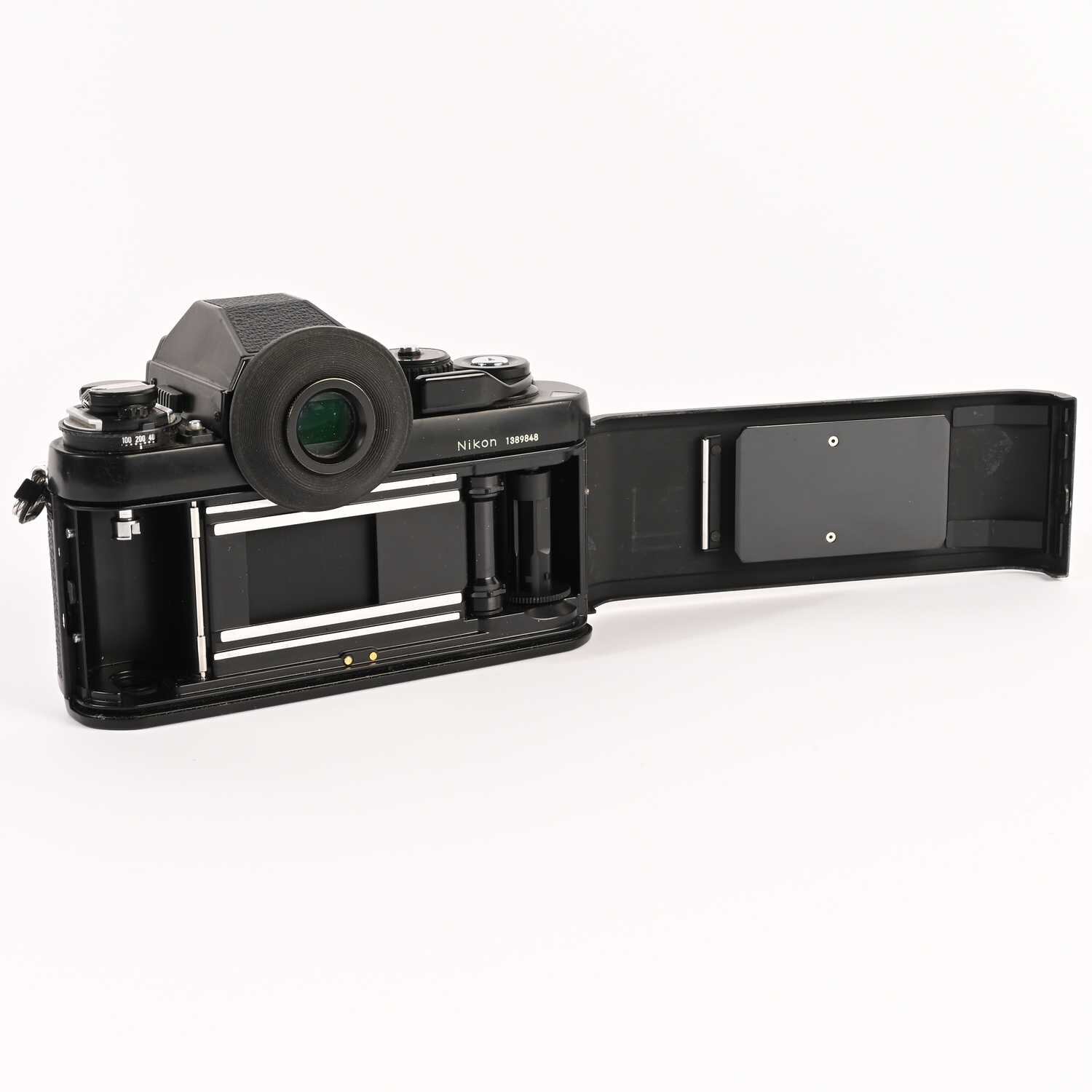 Nikon F3 mit MD-4 analoge SLR Kamera