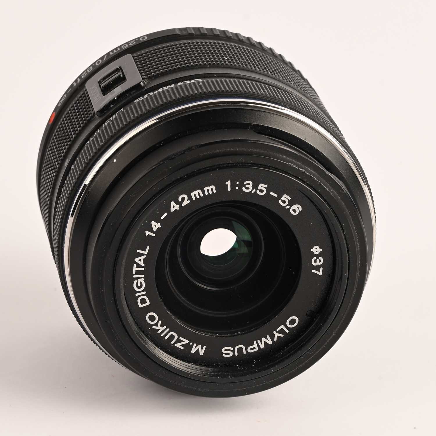 Olympus M.Zuiko Digital Objektiv 14–42 mm f/3,5–5,6 II R