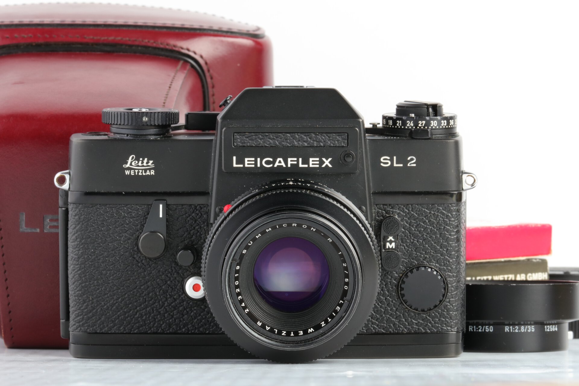 Leicaflex SL2 schwarz + Leica Summicron-R 2/50mm 2CAM + Tasche