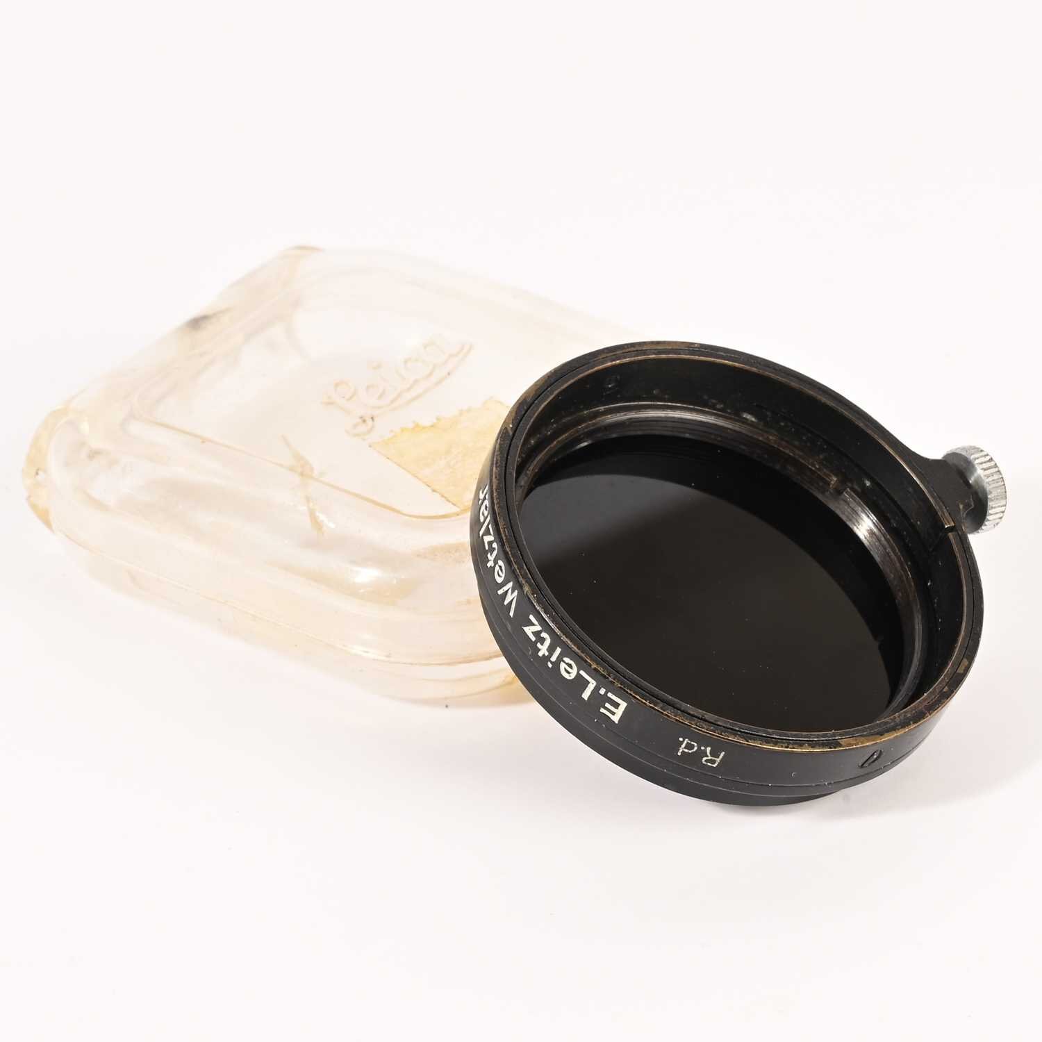 E.Leitz Wetzlar Leica R.d FEOOG RED DARK A36 36MM Clamp On Filter Black Ring