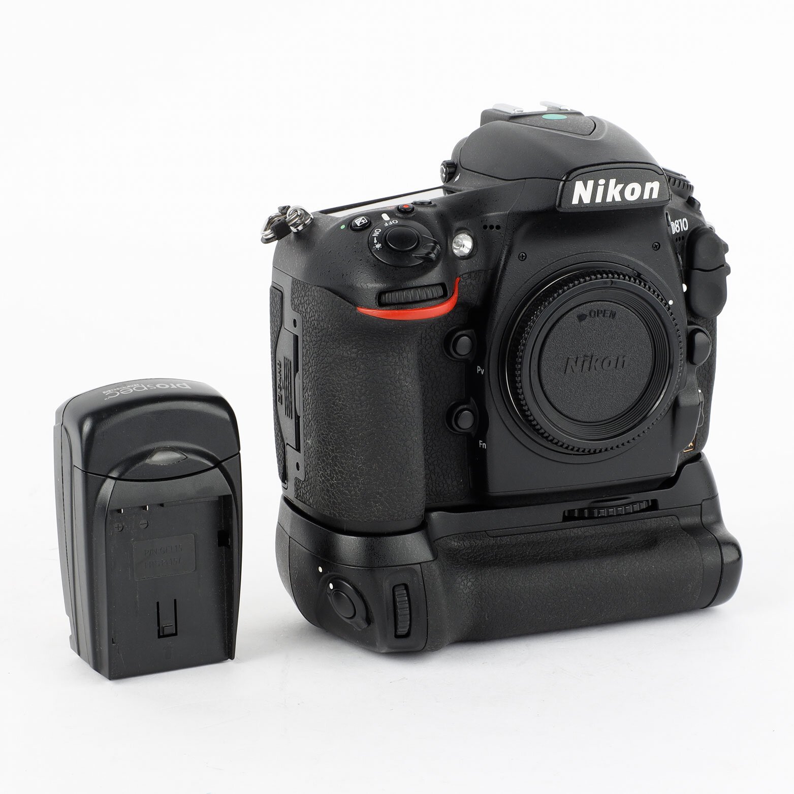Nikon D810 Gehäuse ca. 154000 Auslösungen inkl. MB-D12 Batteriegriff