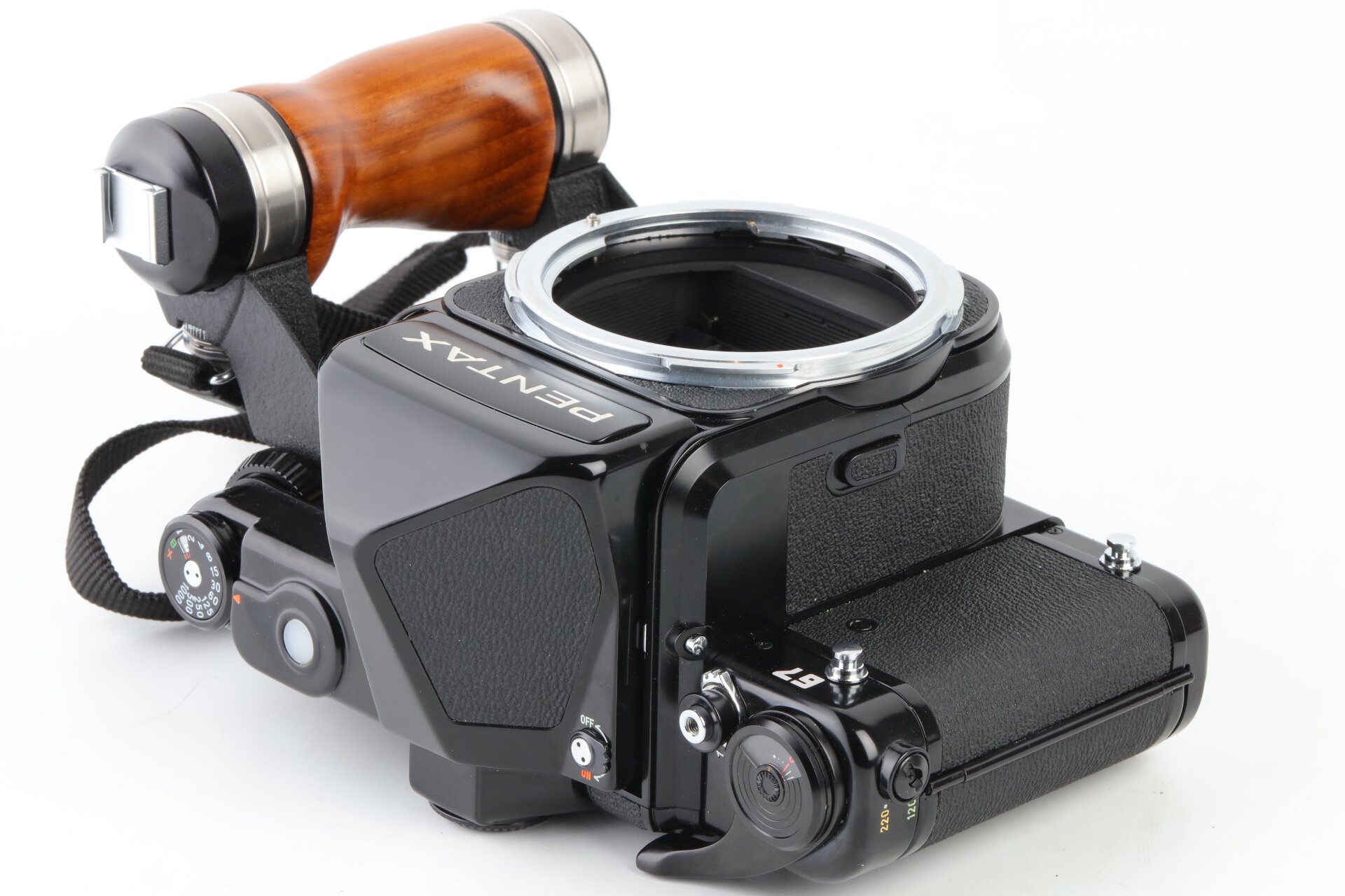 Pentax 67 Gehäuse (MLU) + TTL Sucher + Griff