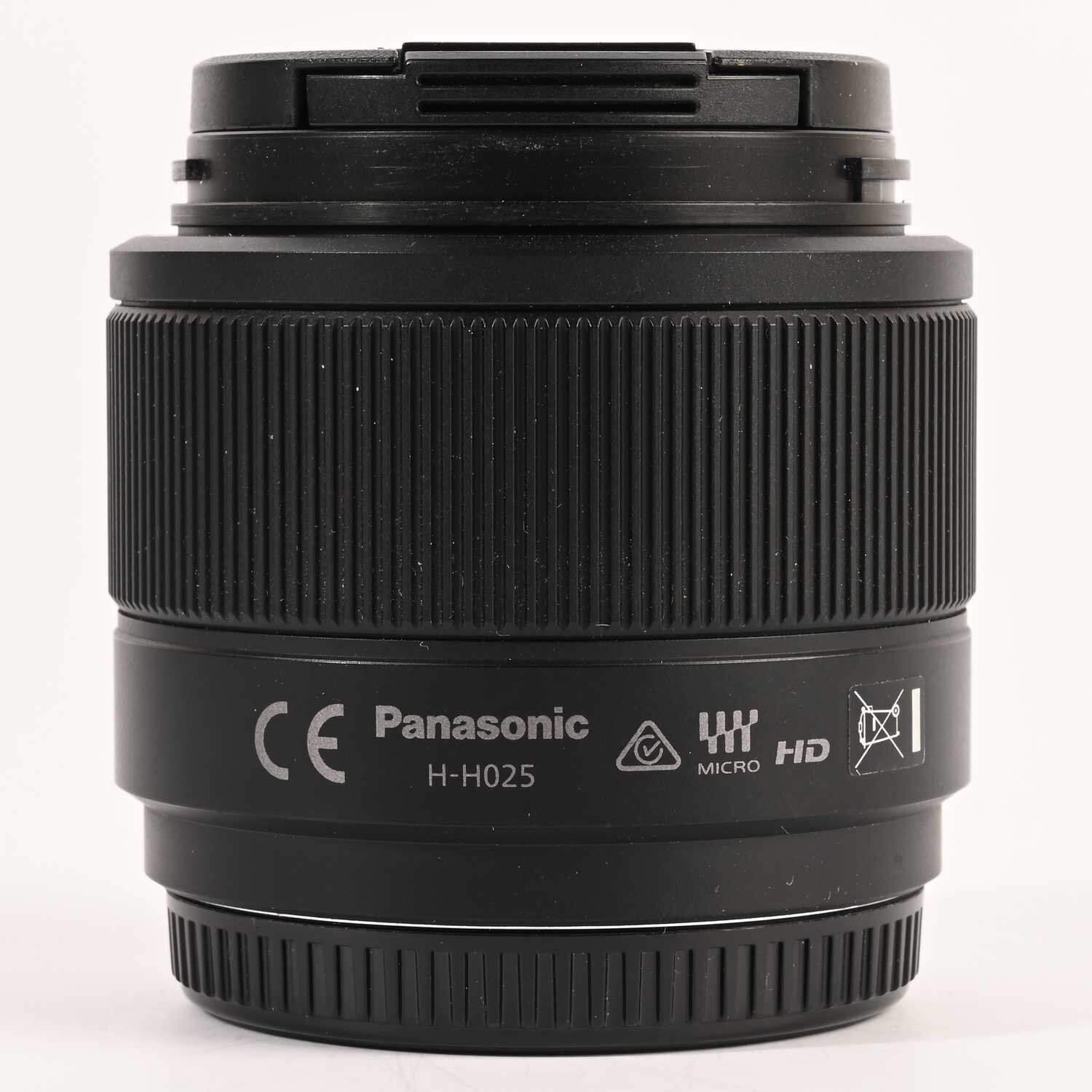 Panasonic Lumix G 25mm F/1.7 ASPH Objektiv für MFT