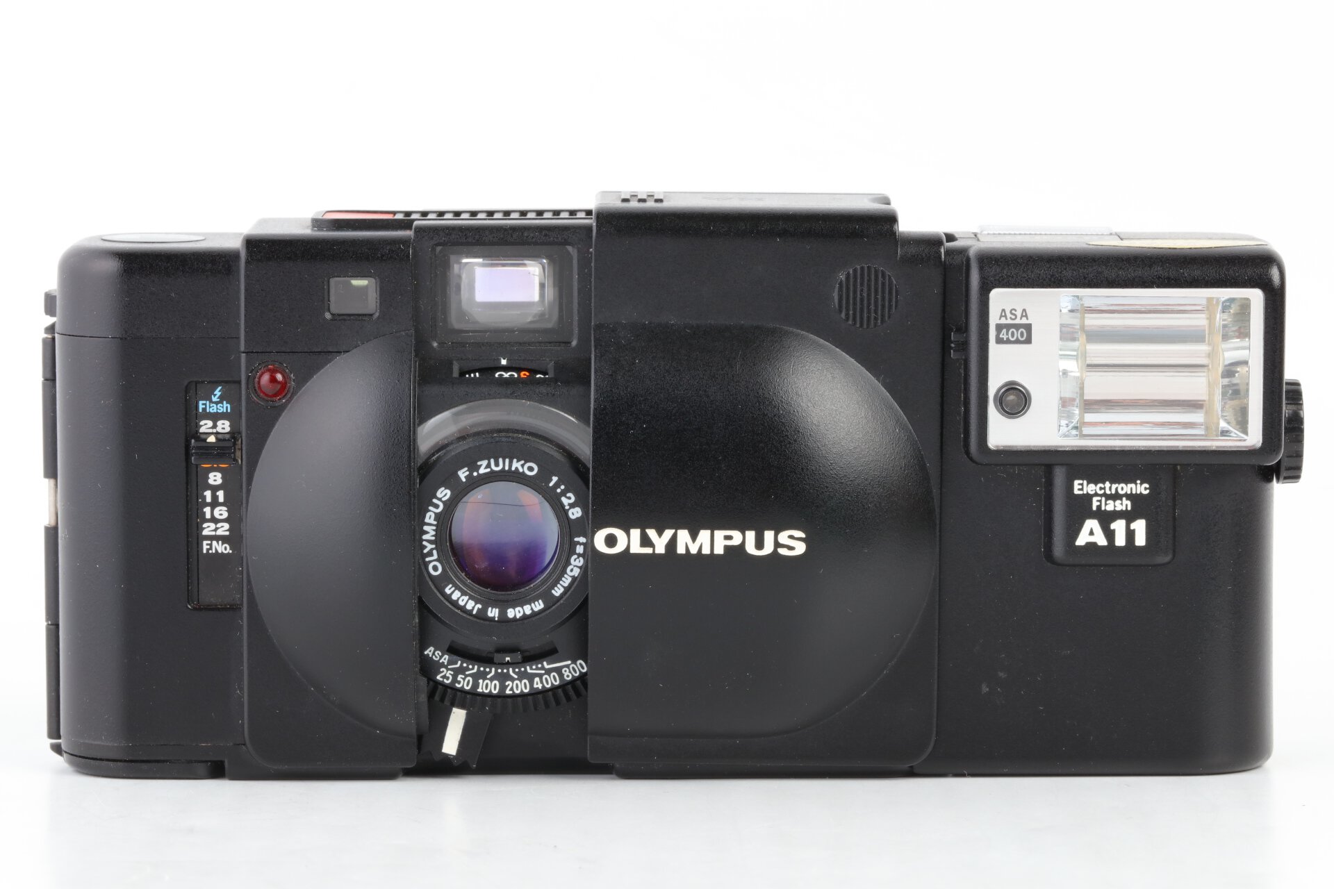 Olympus XA 35mm 2,8 F.Zuiko + A11 Blitz