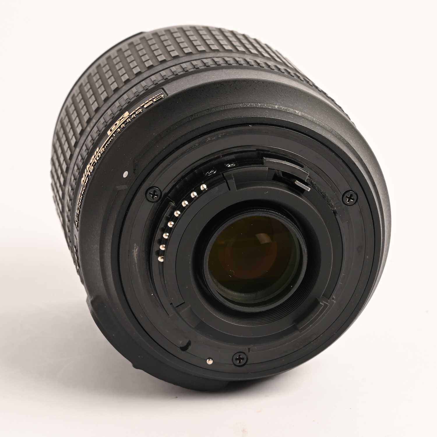 Nikon AF-S G ED VR DX Nikkor 18-105mm f/3,5-5,6 Zoom-Objektiv
