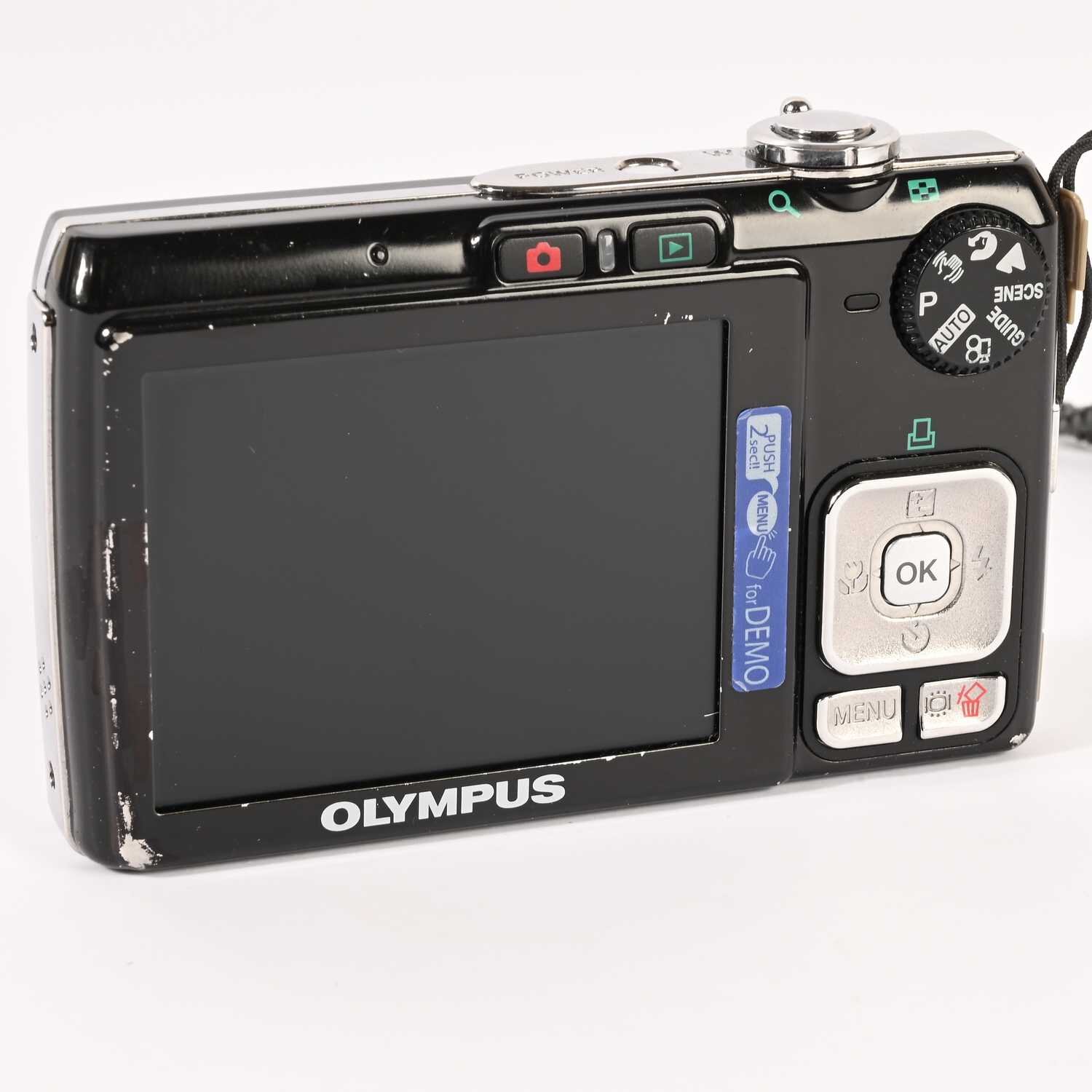 Olympus Digitalkamera X-820 8.0MP schwarz