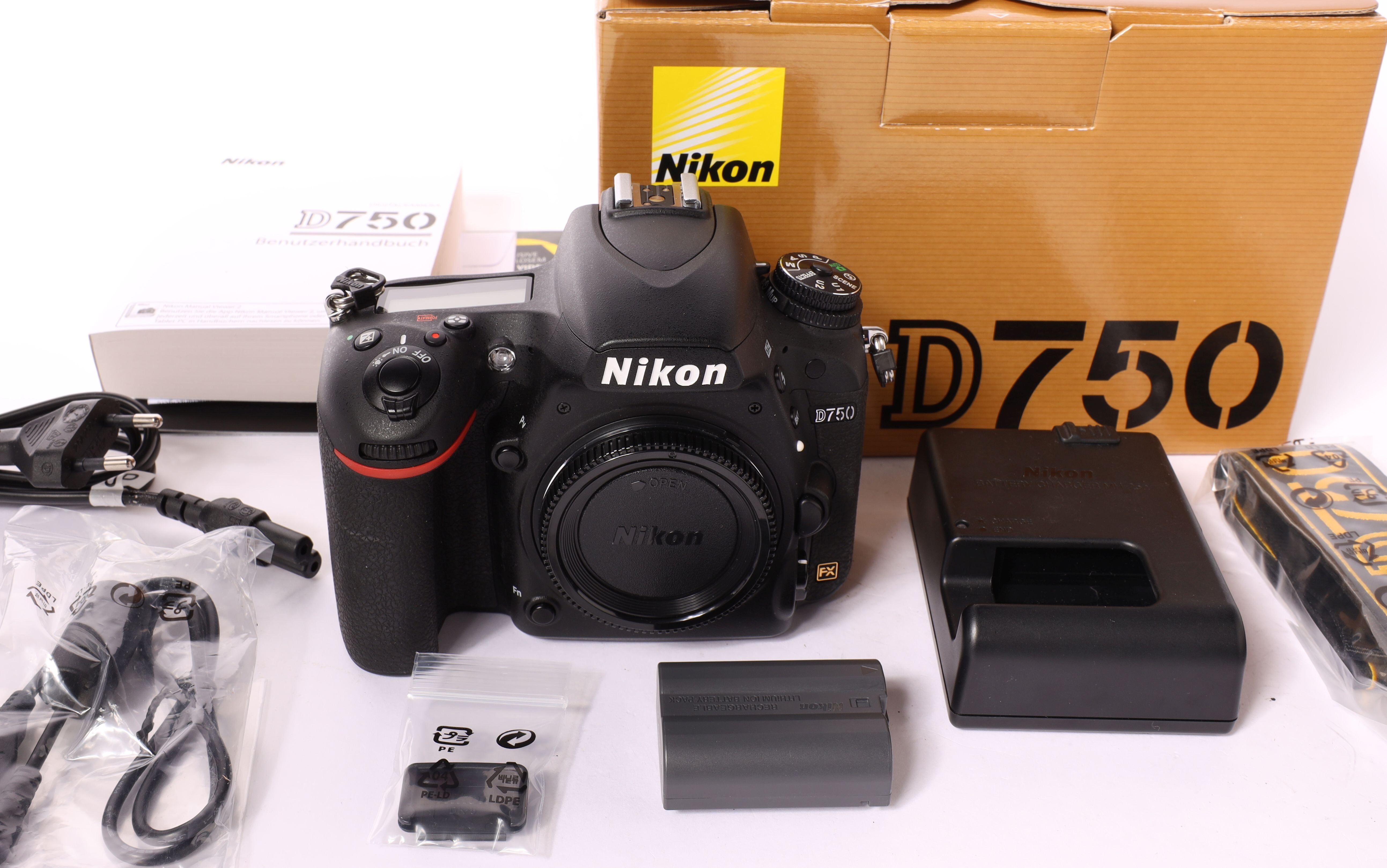 Nikon D750 Gehäuse ca.12500 Auslösungen