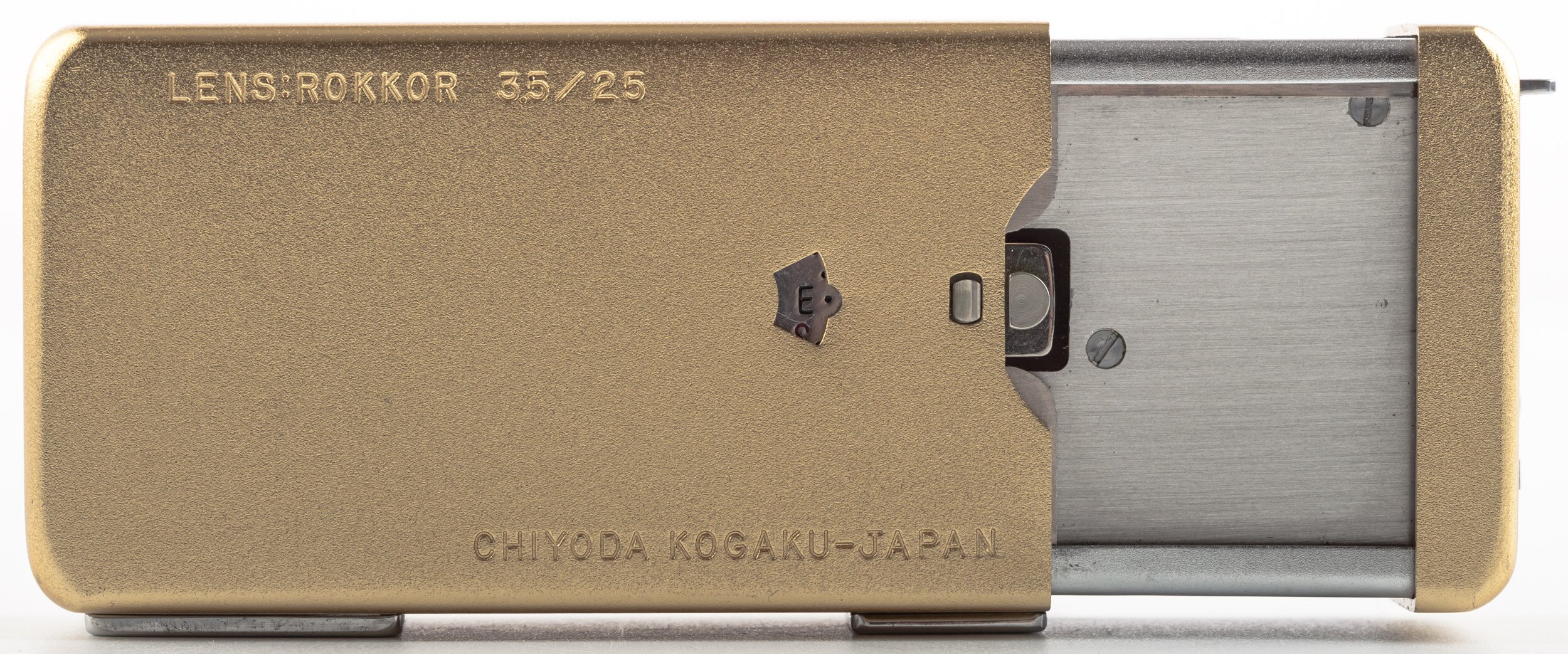 Minolta 16 gold mit Rokkor 3,5/25mm