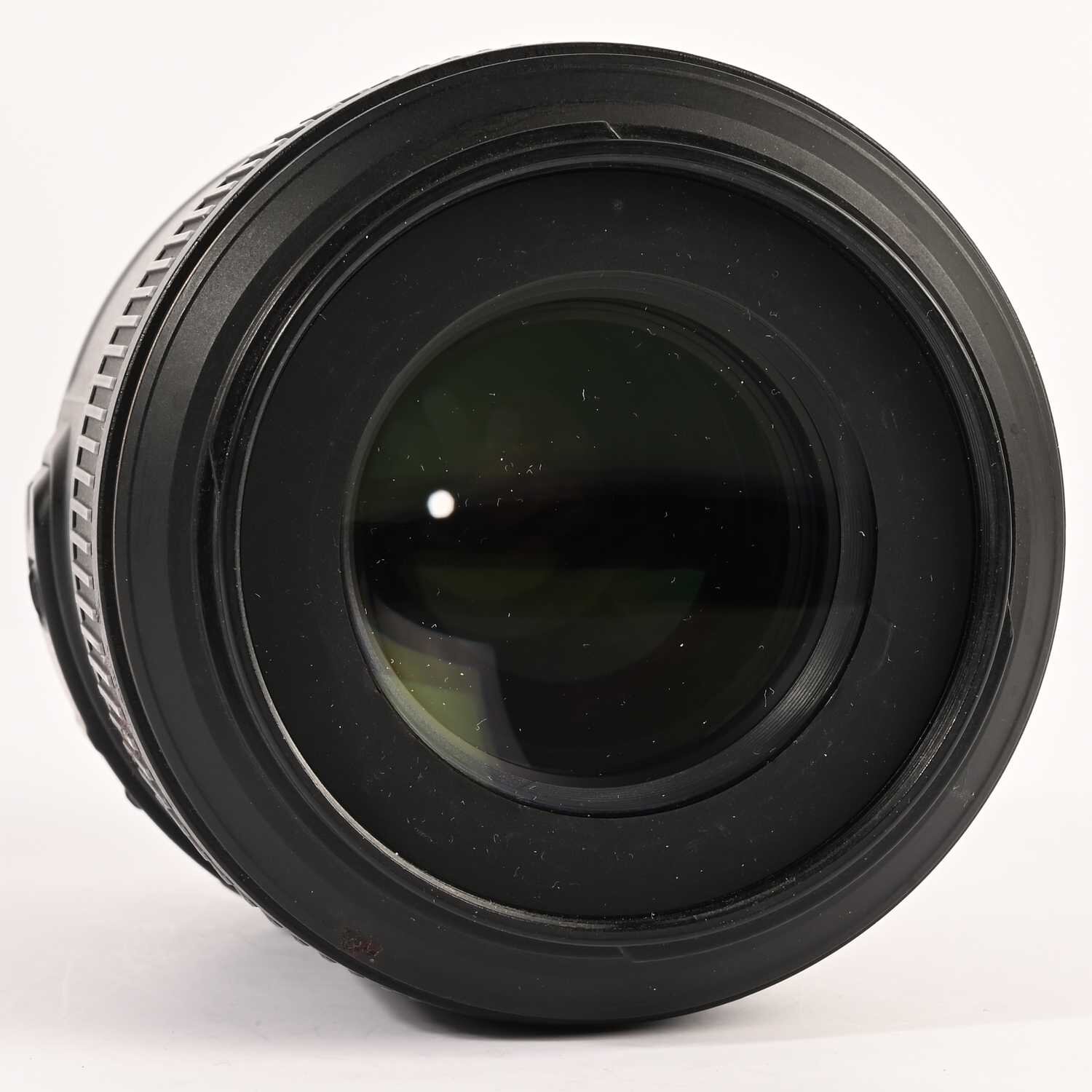 Nikon AF-S Micro-Nikkor 105 mm f/2,8G ED VR